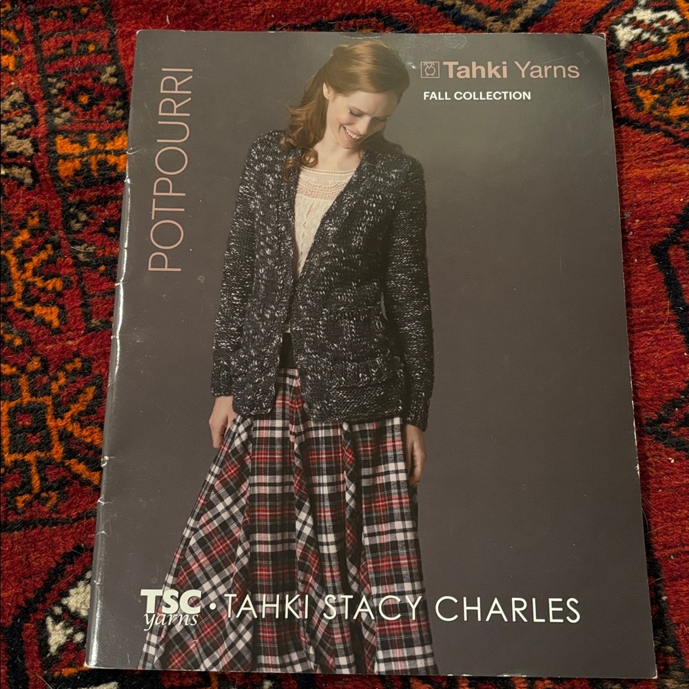 Four Knitting Pattern Books. - Picture 6 of 14